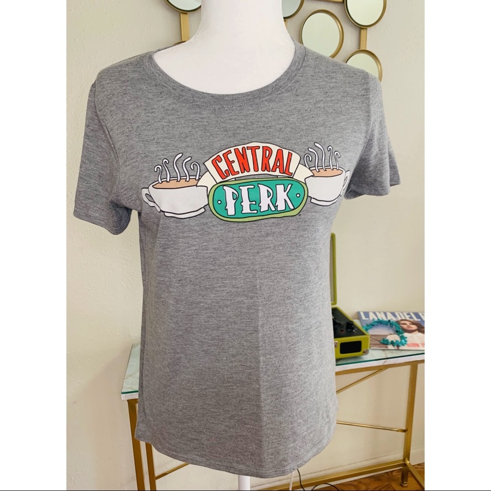 NWOT Friends Central Perk T-Shirt Medium